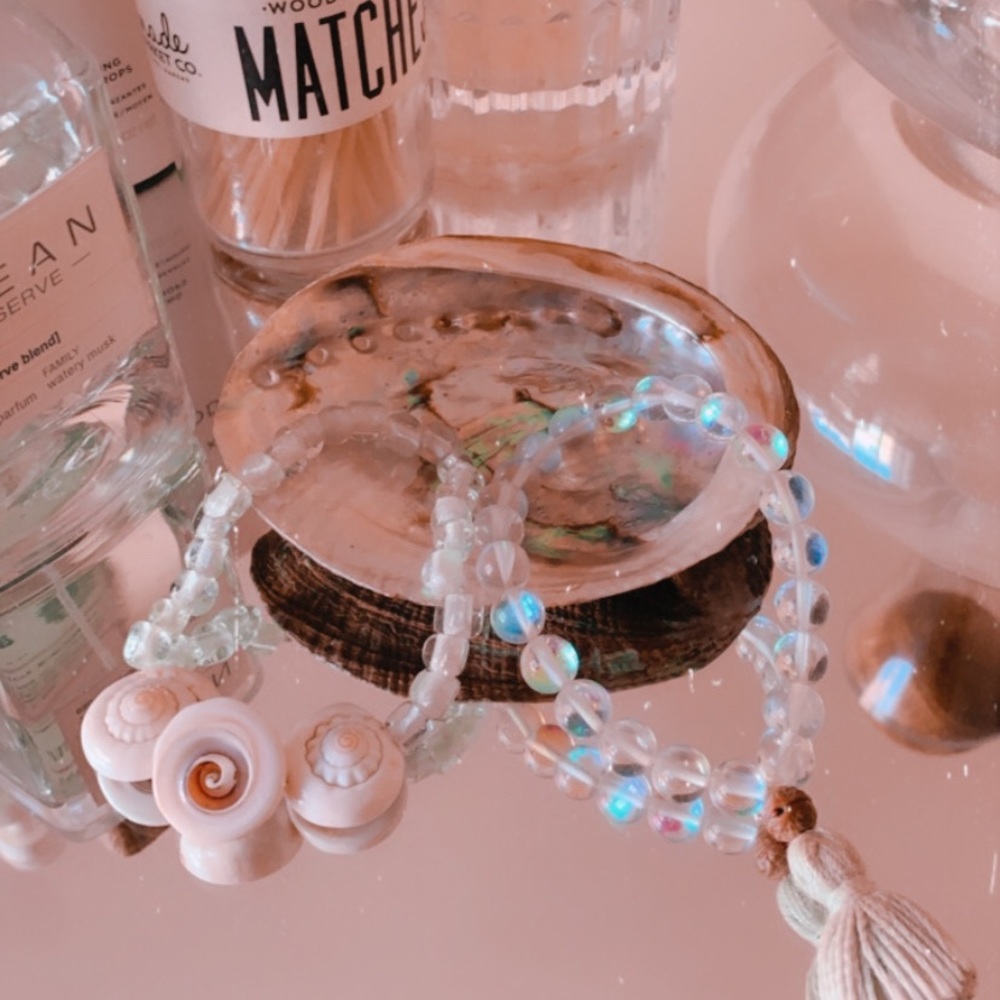 Seashell bead bracelets